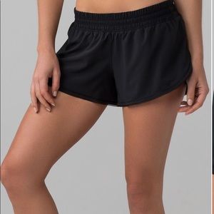 Lululemon Seek The Heat Short ll *2.5”